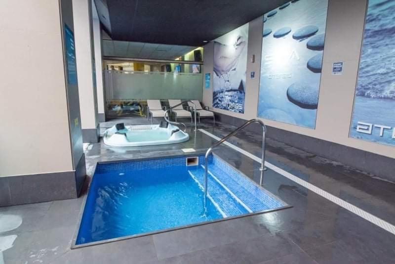 Benal-Beach-511. Walking Distance To The Beach Benalmadena Luaran gambar