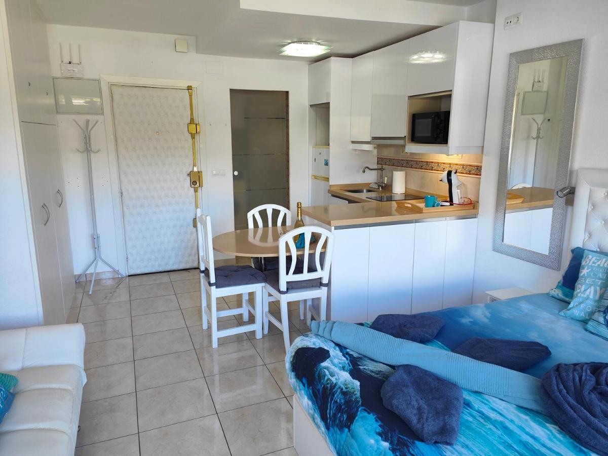 Benal-Beach-511. Walking Distance To The Beach Benalmadena Luaran gambar
